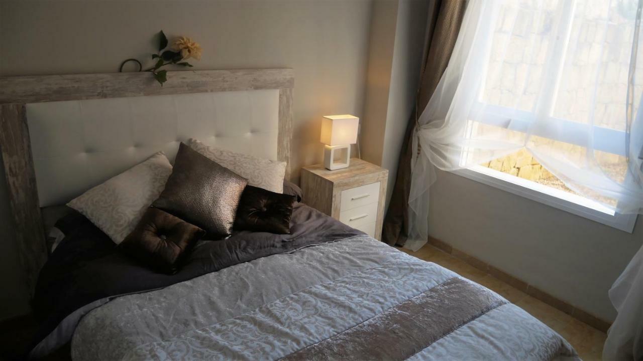 Appartement Hillside Suite 미하스 외부 사진