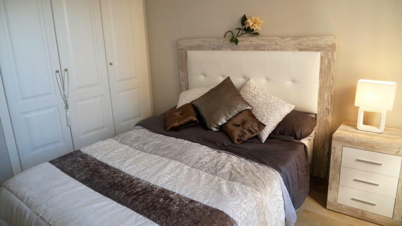 Appartement Hillside Suite 미하스 외부 사진