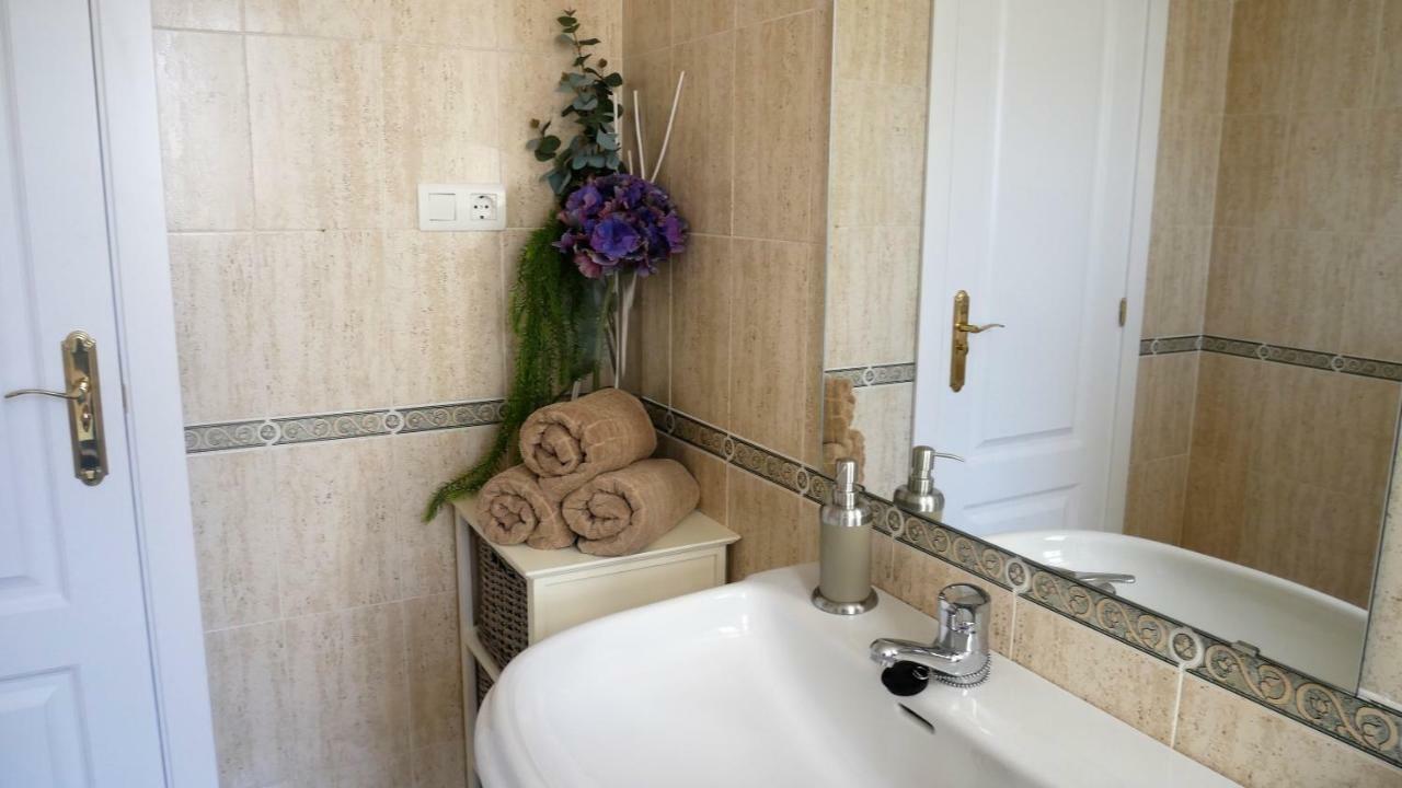 Appartement Hillside Suite 미하스 외부 사진