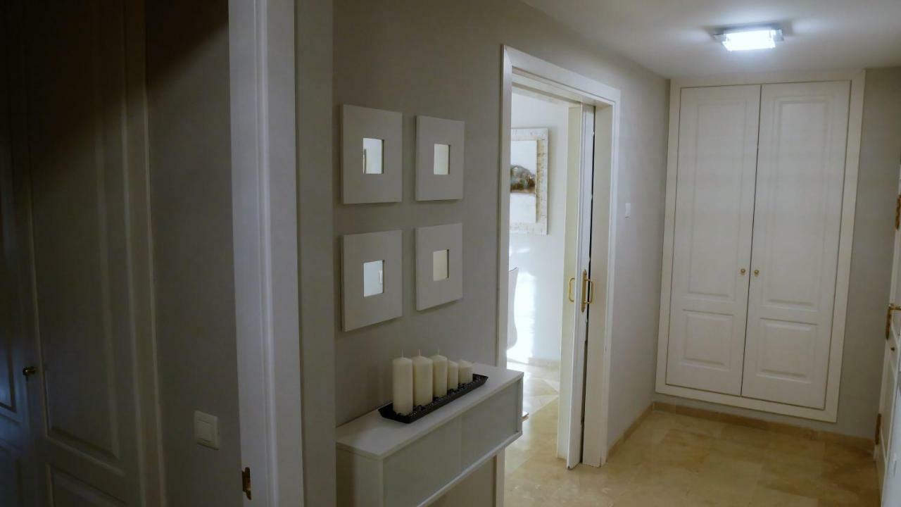 Appartement Hillside Suite 미하스 외부 사진